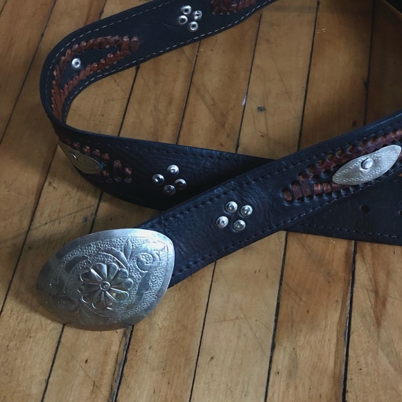✨Vintage Leather Belt✨ - Picture 2 of 4